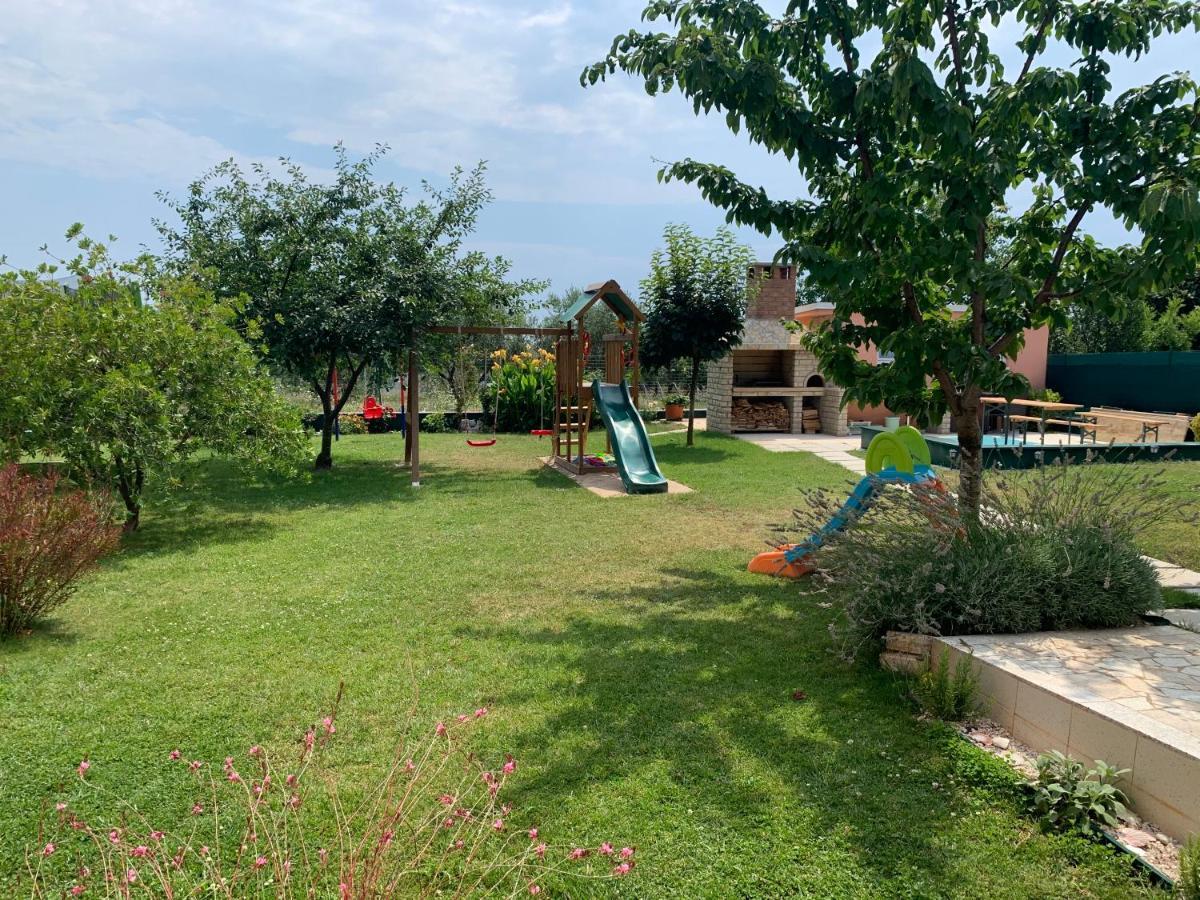Apartments Rosa Umag Eksteriør bilde