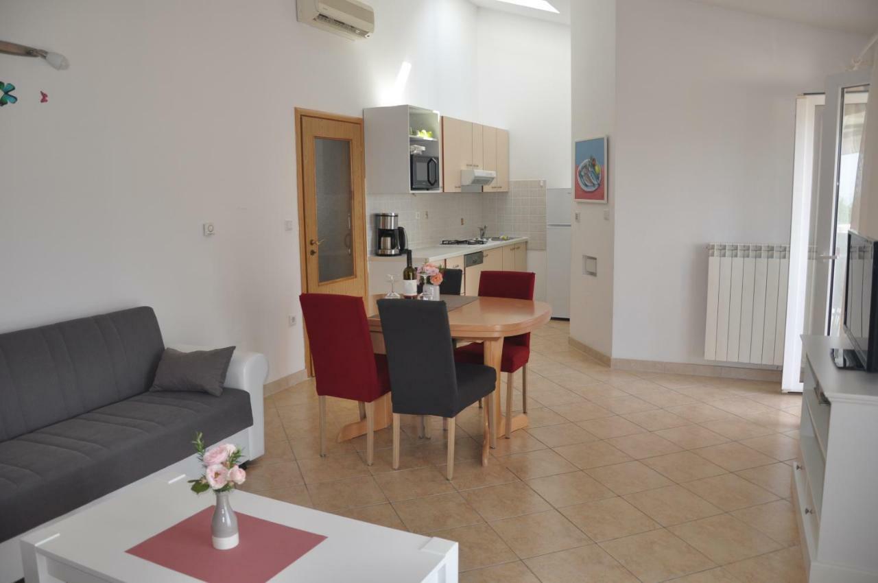 Apartments Rosa Umag Eksteriør bilde